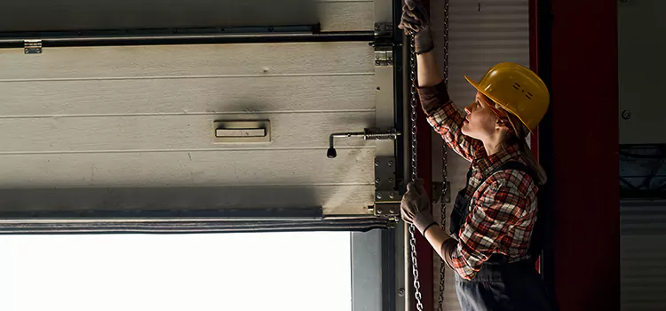 Addressing Common Garage Door Stoppage Issues in Anjou, QC