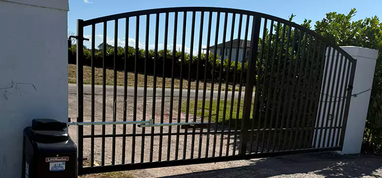 Driveway Fence Repair Anjou